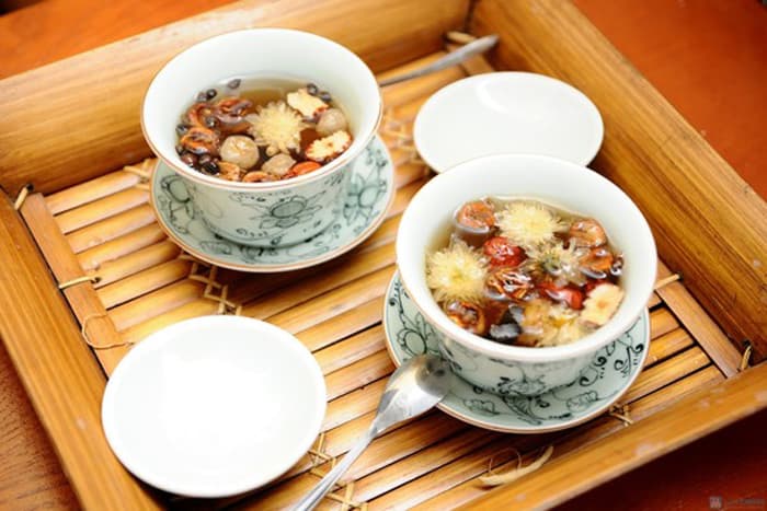 Trà lá sâm táo đỏ và cam thảo