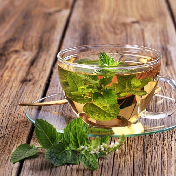 Trà lá sâm bạc hà đá lạnh