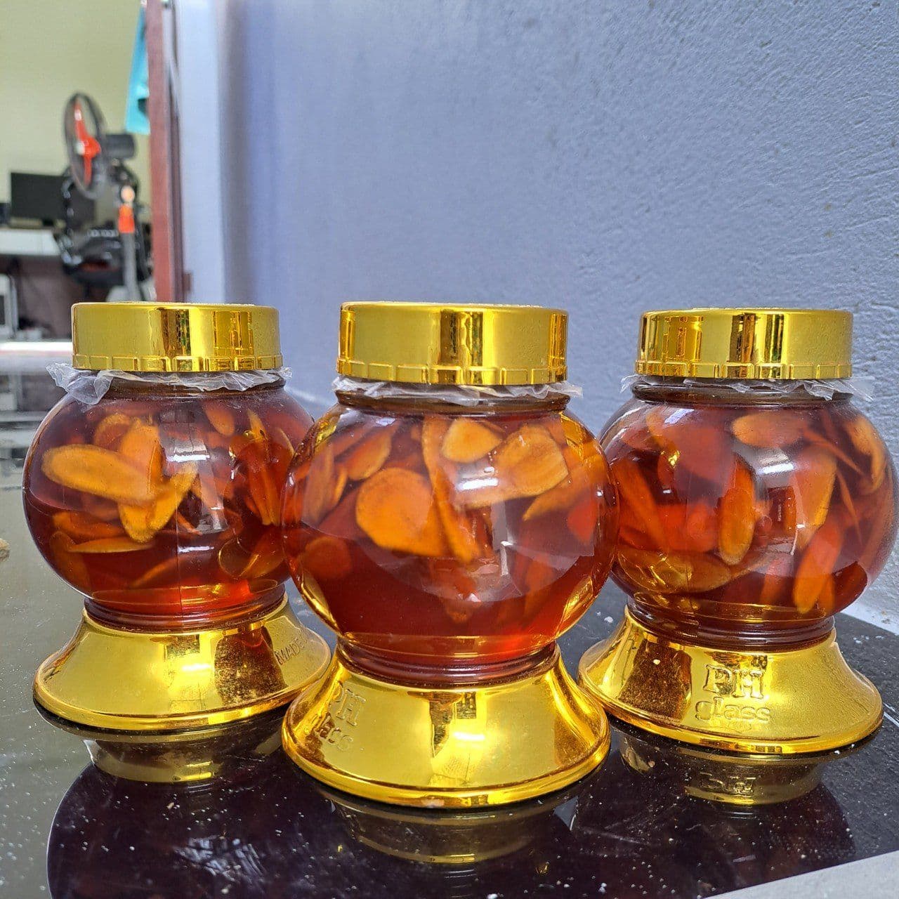 Góc giải đáp: Sâm ngâm mật ong có gây mất ngủ không