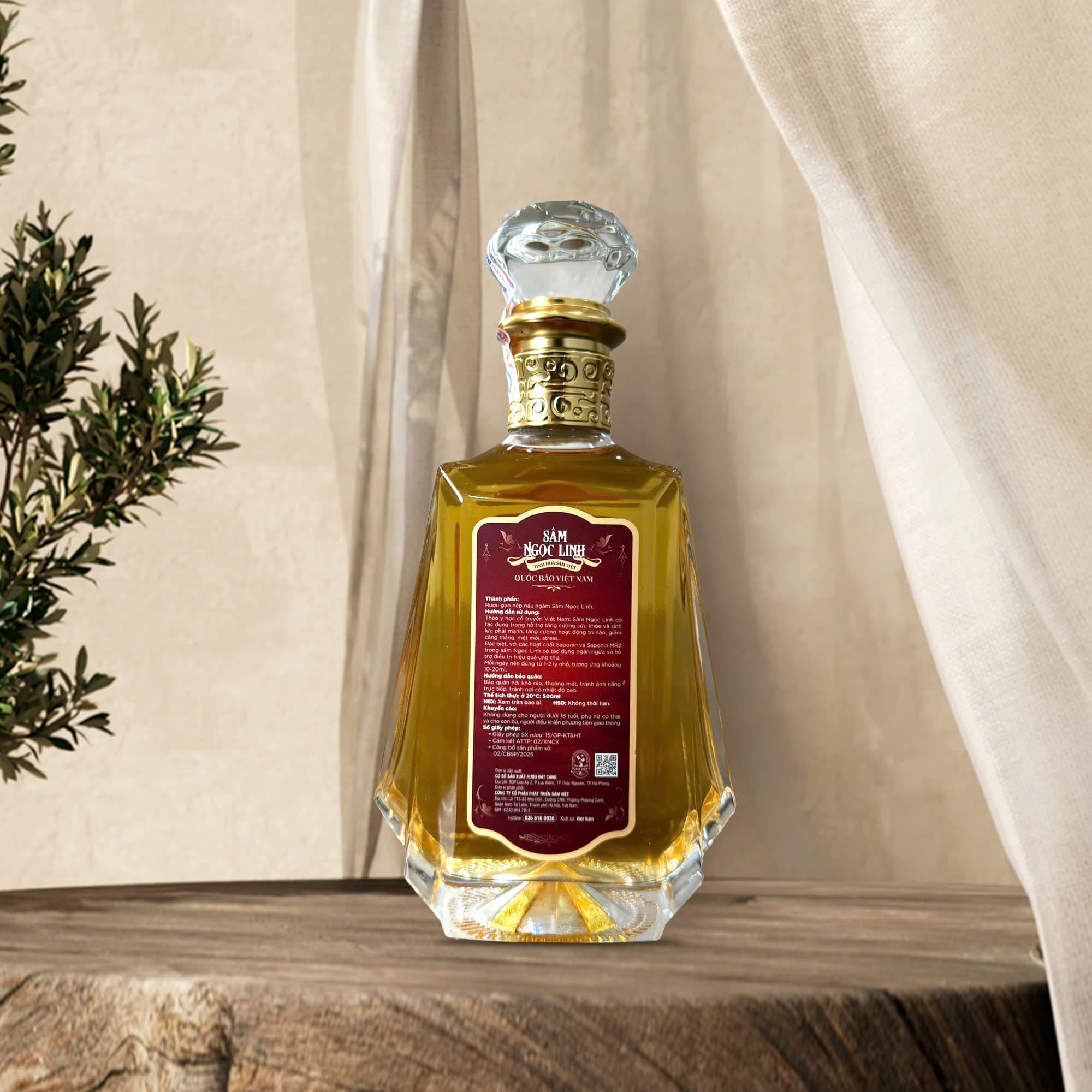 Vì sao hộp quà rượu sâm Ngọc Linh cao cấp được ưa chuộng?